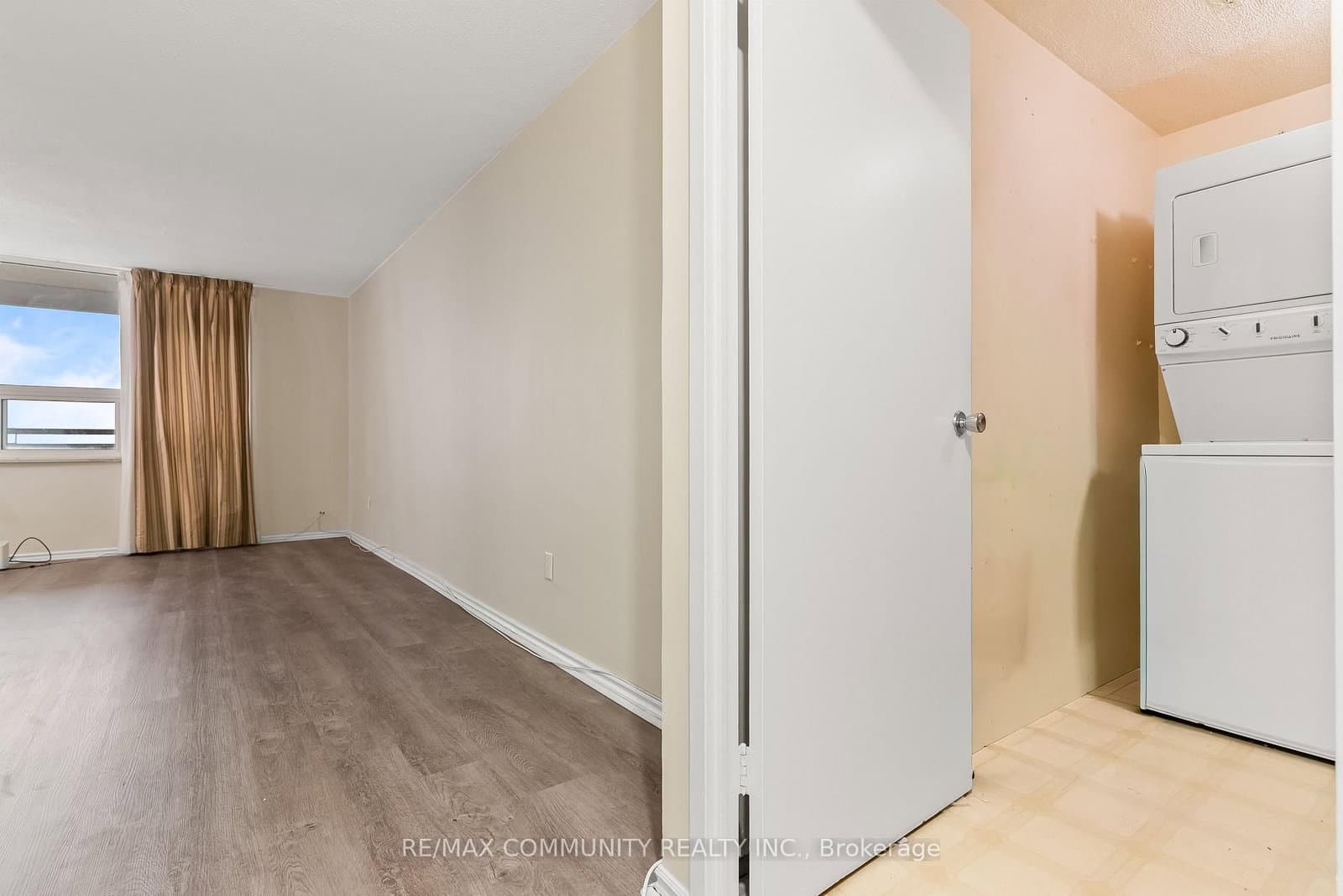 1350 York Mills Road, Unit 2205 - Image 4