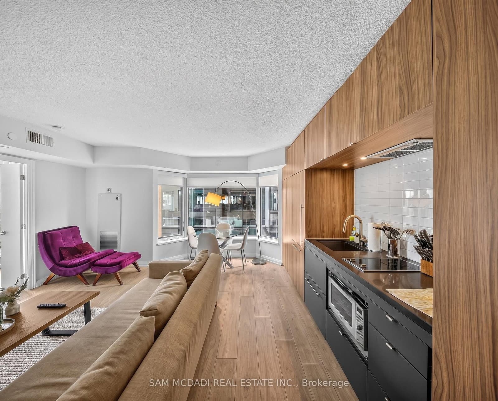 155 Yorkville Avenue, Unit 704 - Image 3