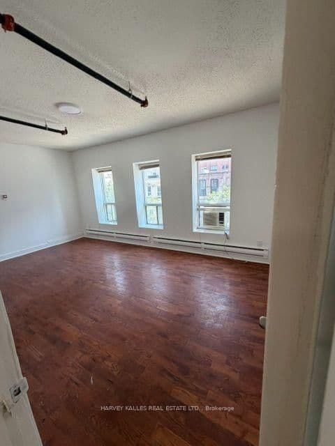 214 Queen Street W, Unit 3rd floor - Image 4