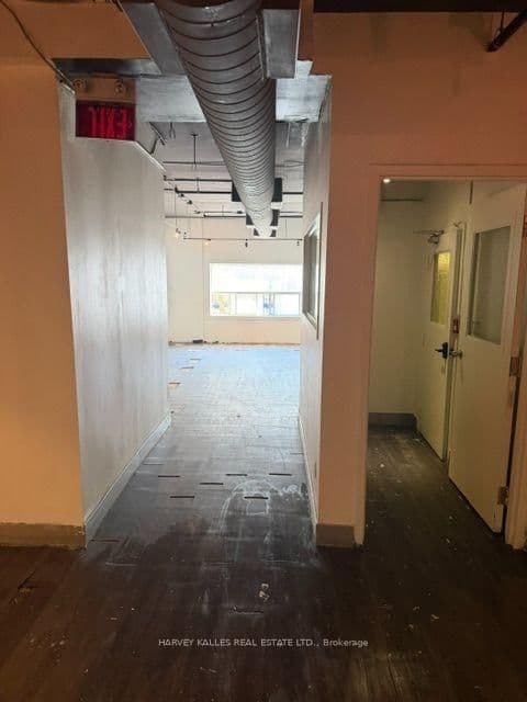 214 Queen Street W, Unit 2nd Flr - Image 4