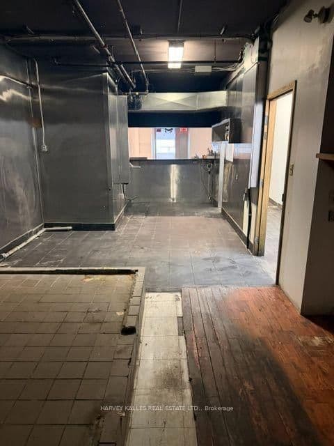 214 Queen Street W, Unit 2nd Flr - Image 5