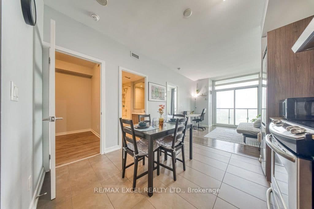 170 Fort York Boulevard, Unit 1301 - Image 2