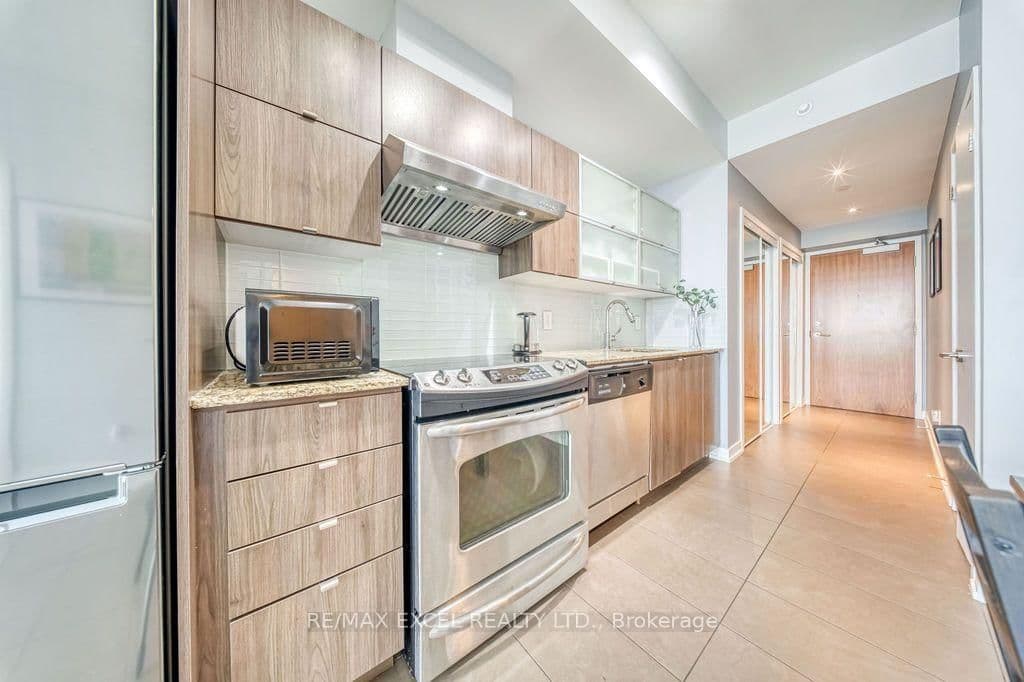 170 Fort York Boulevard, Unit 1301 - Image 6