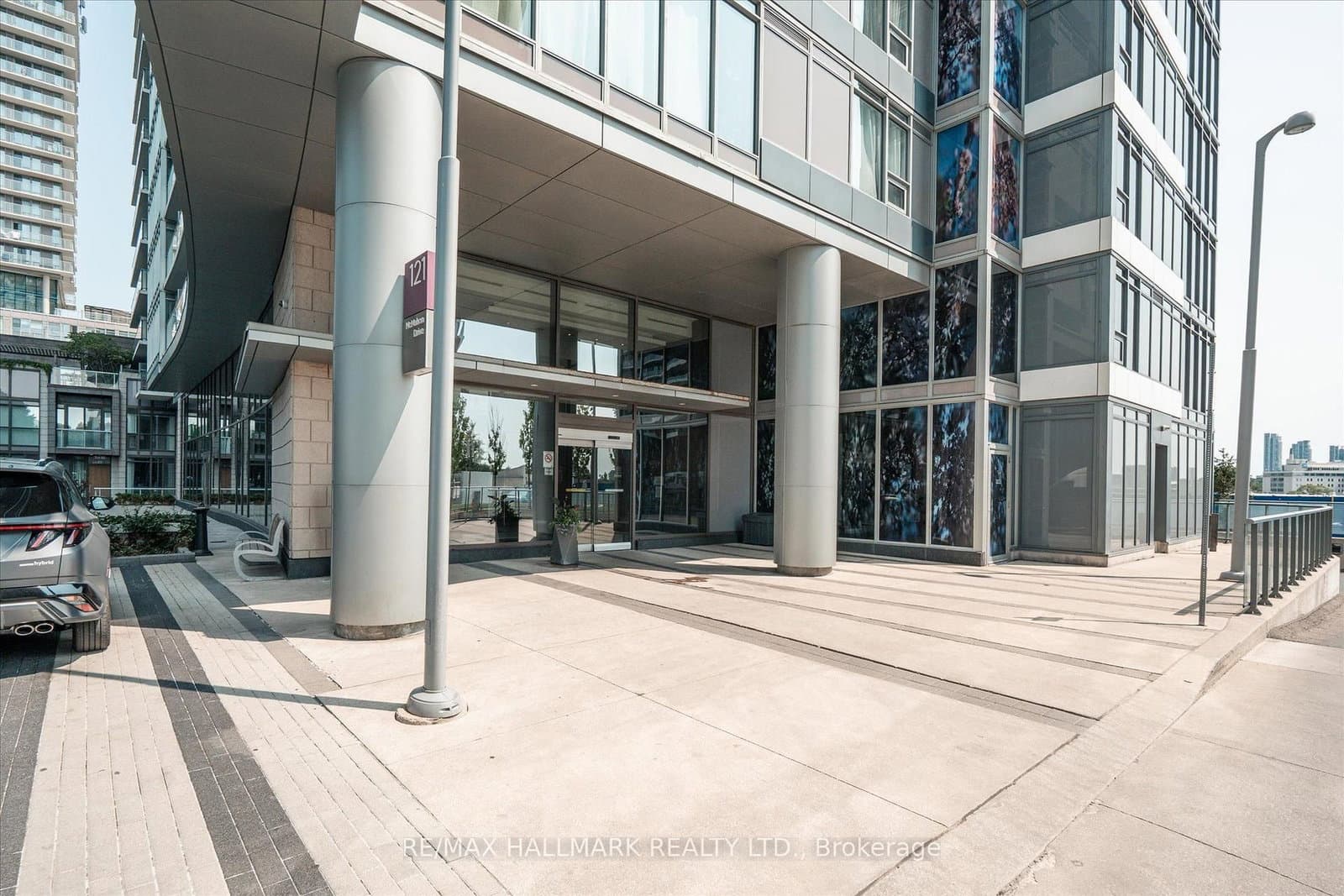121 Mcmahon Drive, Unit 2110 - Image 3