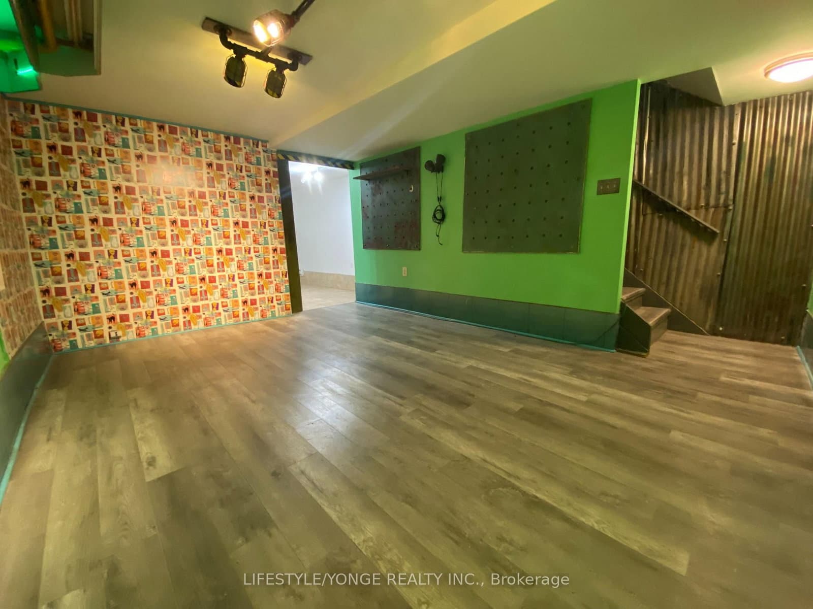 609 Queen Street W, Unit Lower level - Image 3