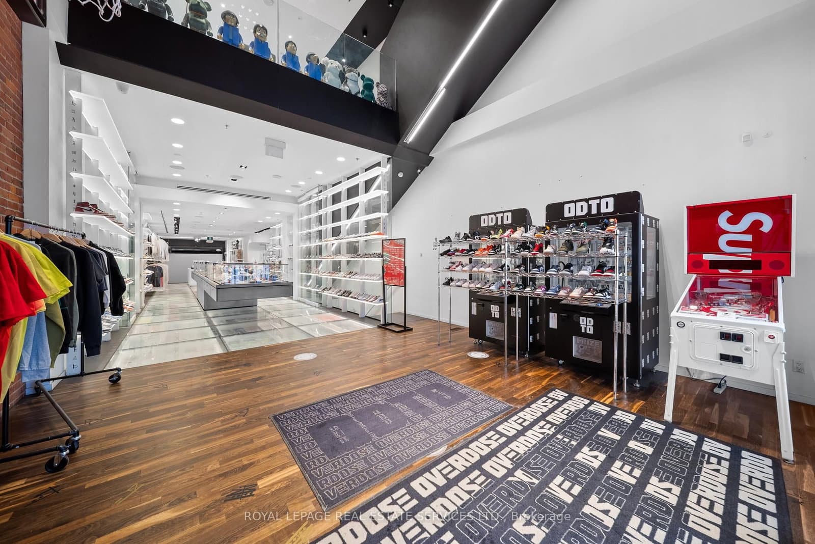 273 Queen Street W - Image 4