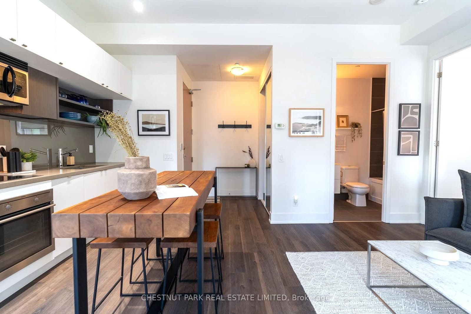 111 St Clair Avenue W, Unit 320 - Image 6