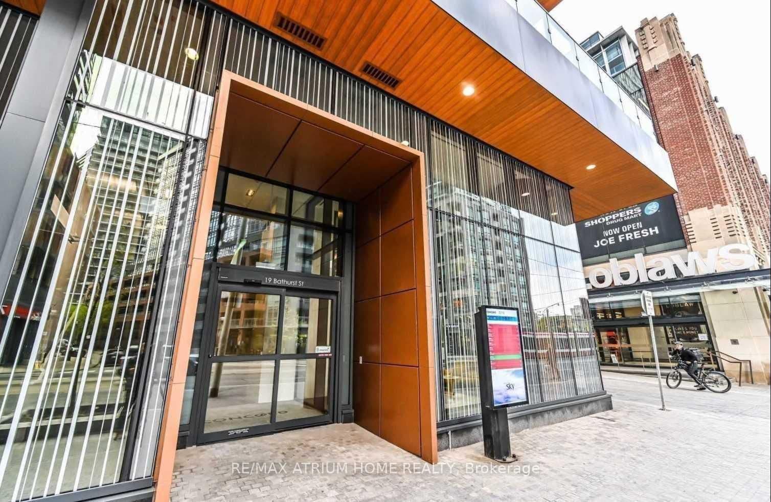 19 Bathurst Street, Unit 3206 - Image 3
