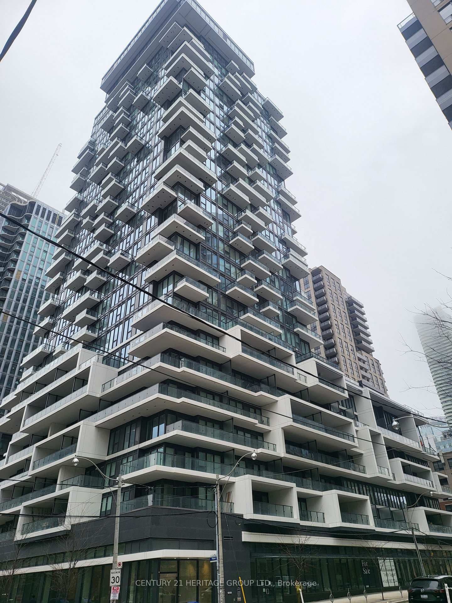 77 Shuter Street, Unit 603 - Image 1
