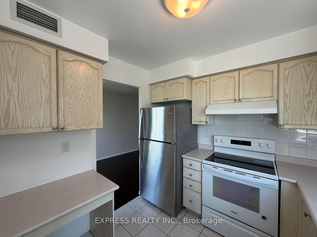 29 Pemberton Avenue, Unit 903 - Image 3