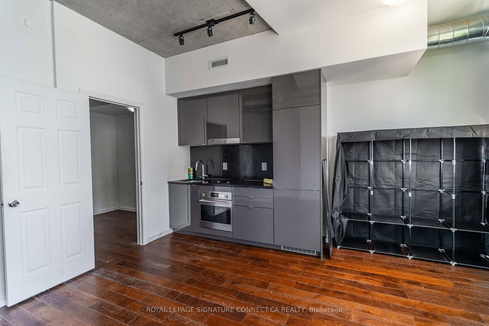 21 Lawren Harris Square, Unit 910 - Image 2