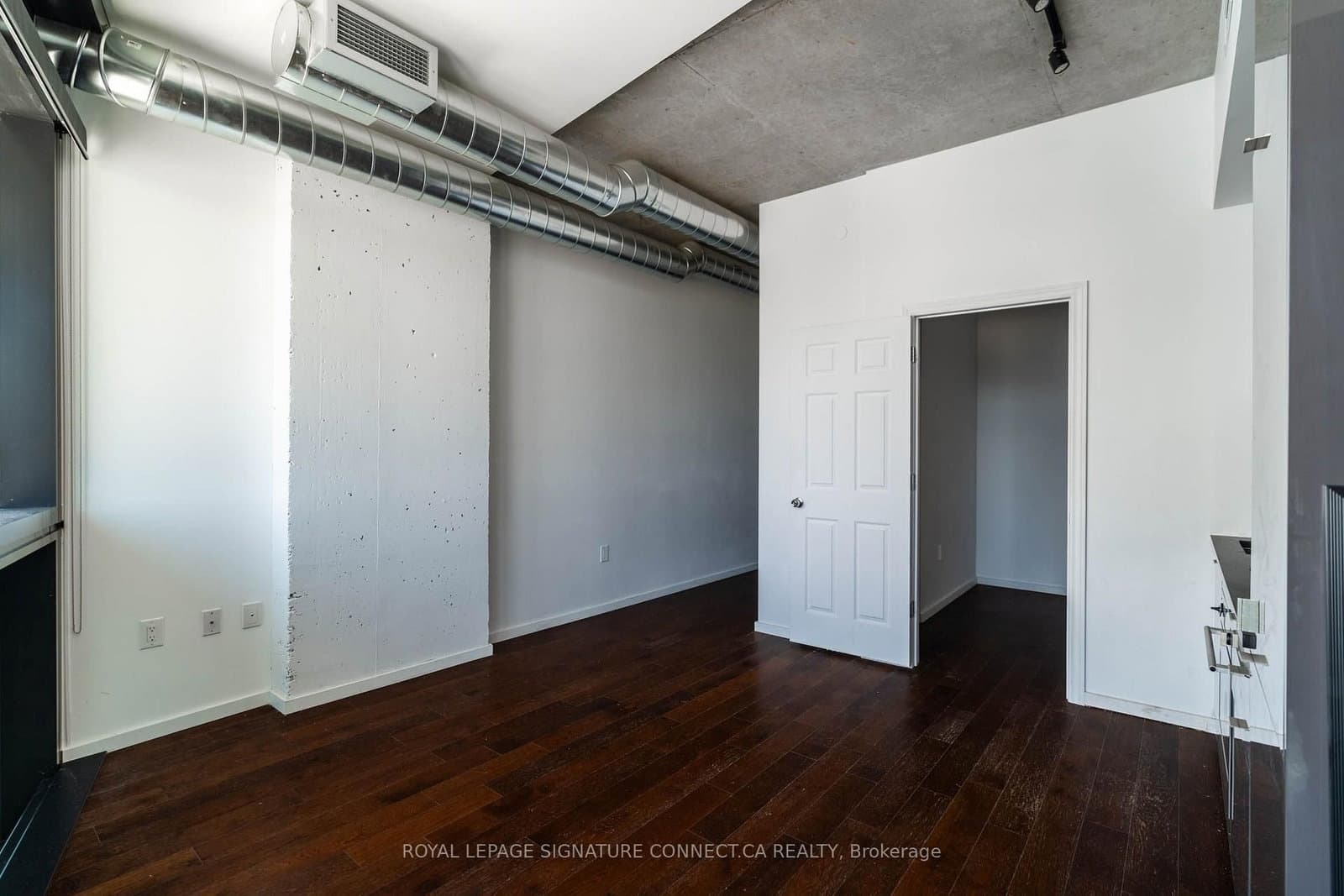 21 Lawren Harris Square, Unit 910 - Image 6