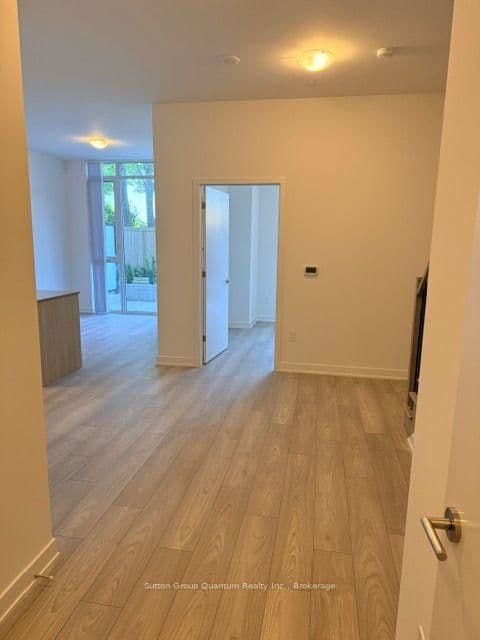 5858 Yonge Street, Unit condo townhouse 01 - Image 3