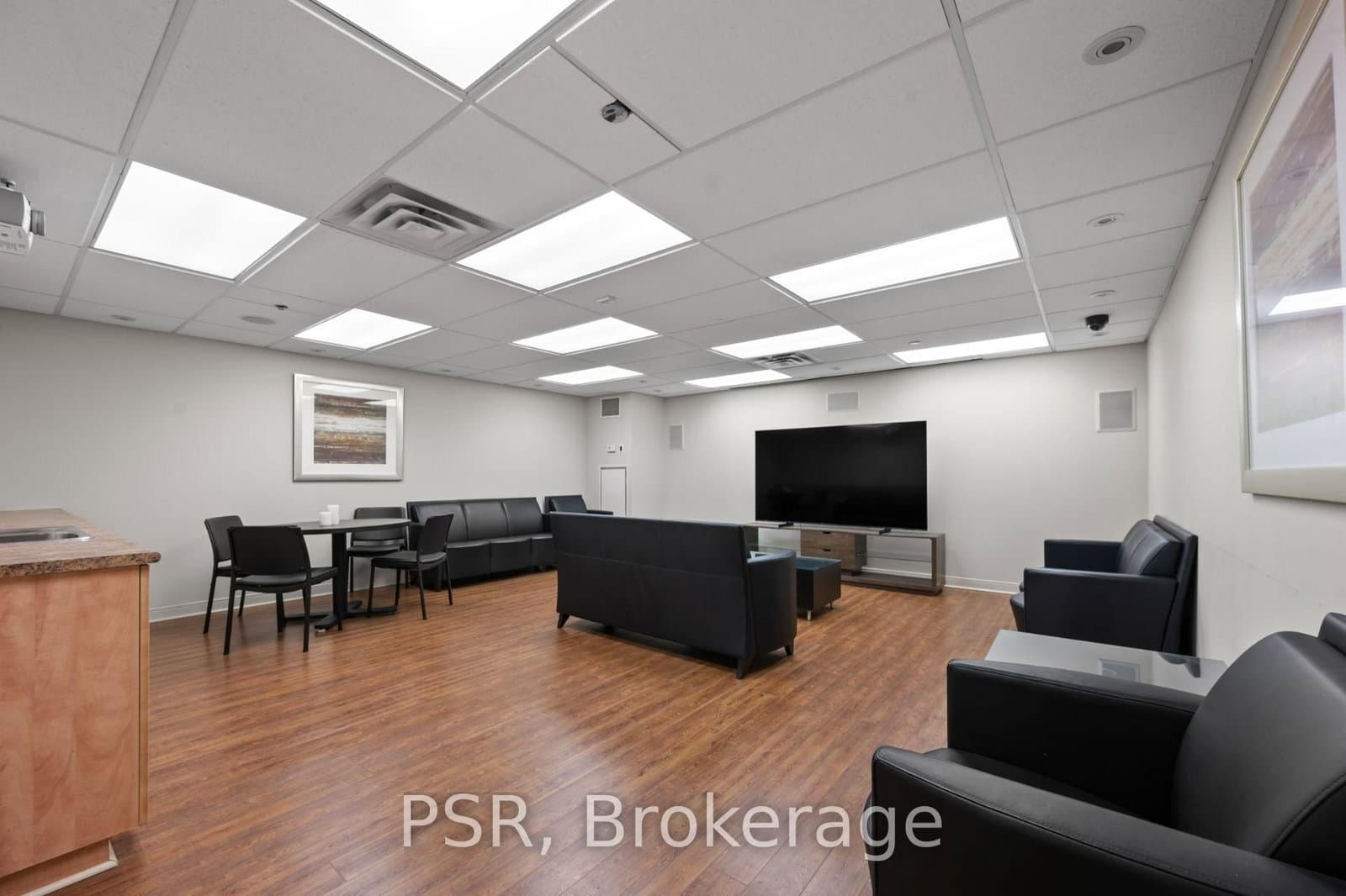 515 Rosewell Avenue, Unit 605 - Image 4