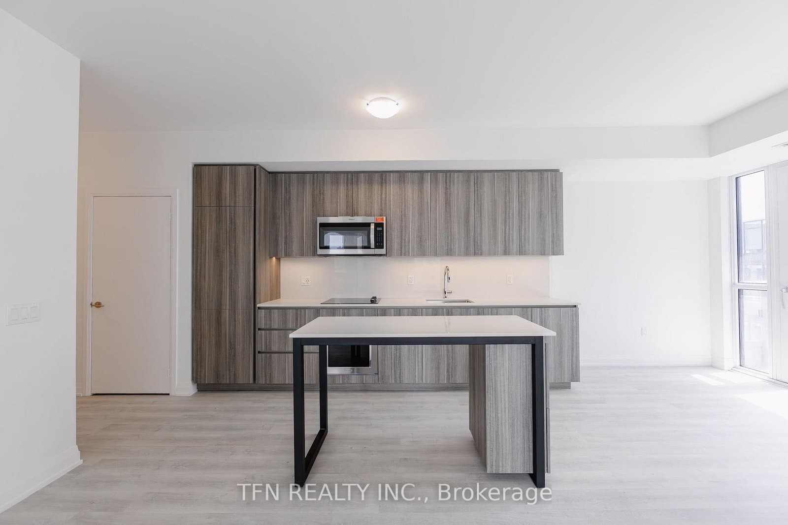 15 Richardson Street, Unit 1318 - Image 4