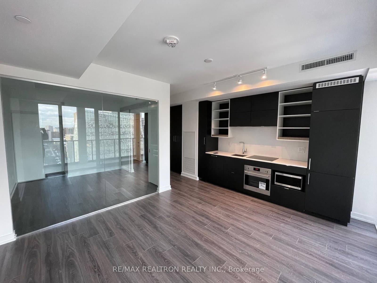 20 Edward St Street, Unit 1018 - Image 4