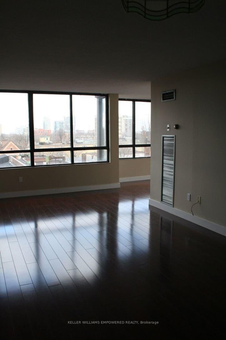 117 Gerrard Street E, Unit 609 - Image 2