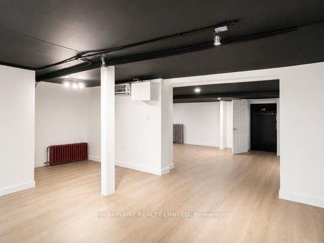 633 Queen Street W - Image 5