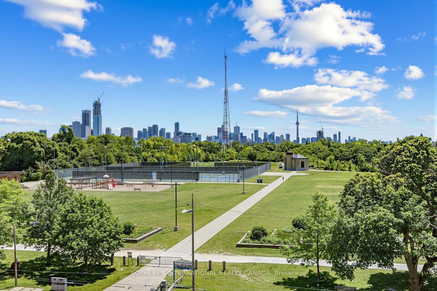 288 St Clair Avenue W, Unit TH1 - Image 4