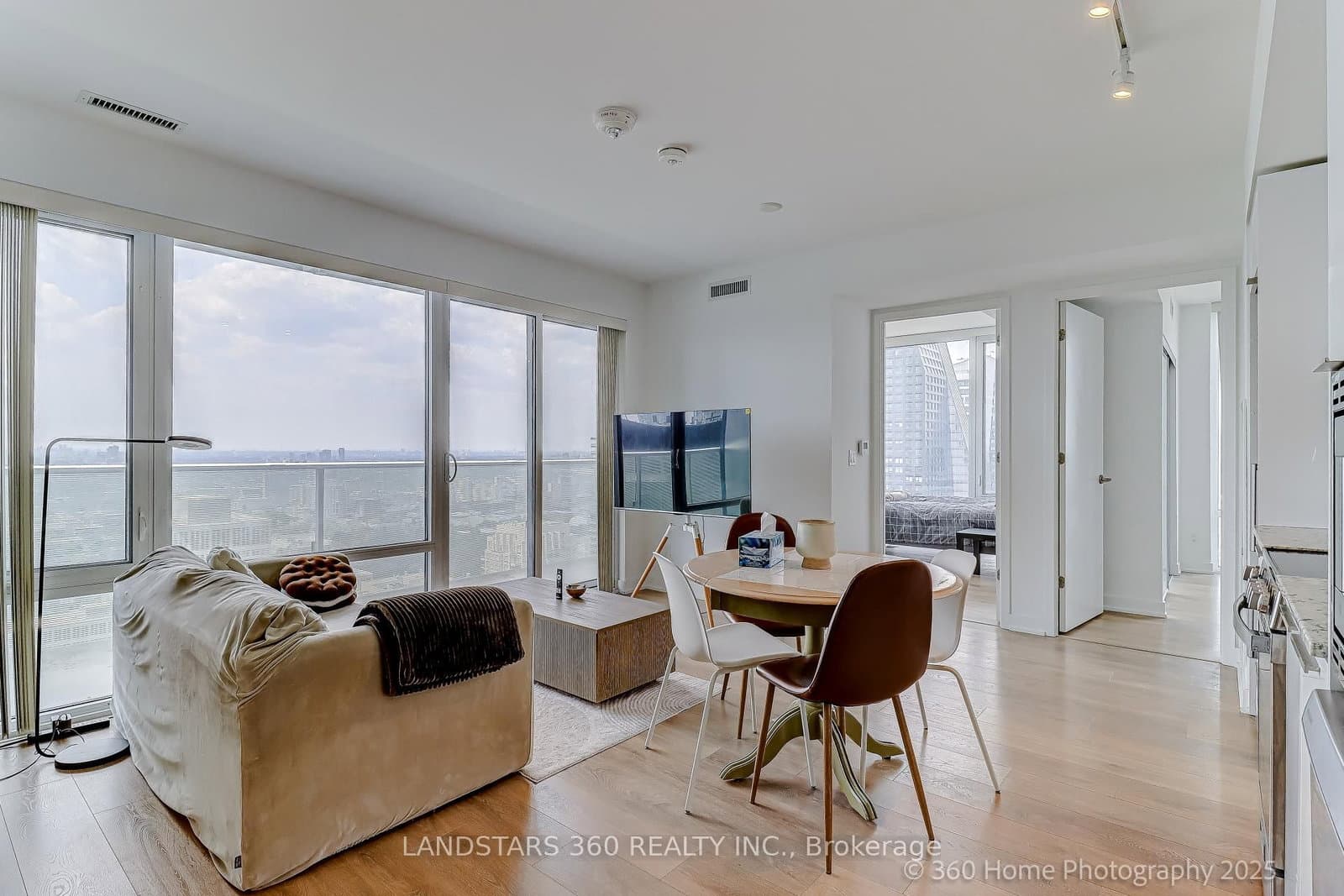 501 Yonge Street, Unit 4202 - Image 3