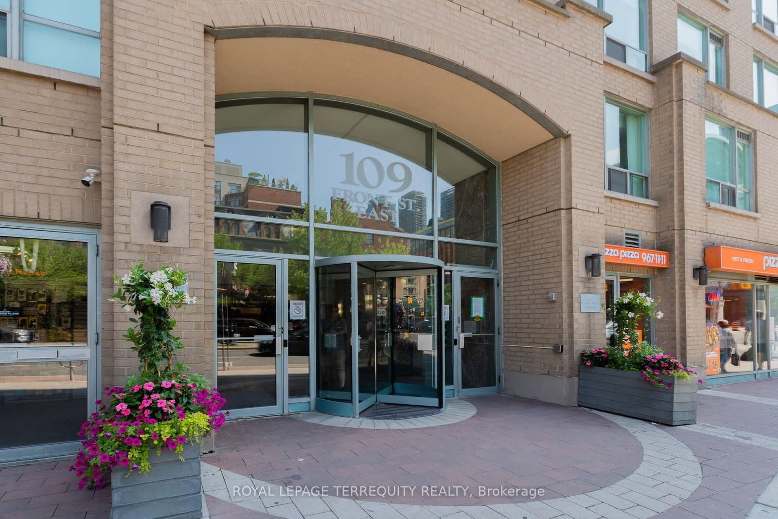 109 Front Street E, Unit 513 - Image 3