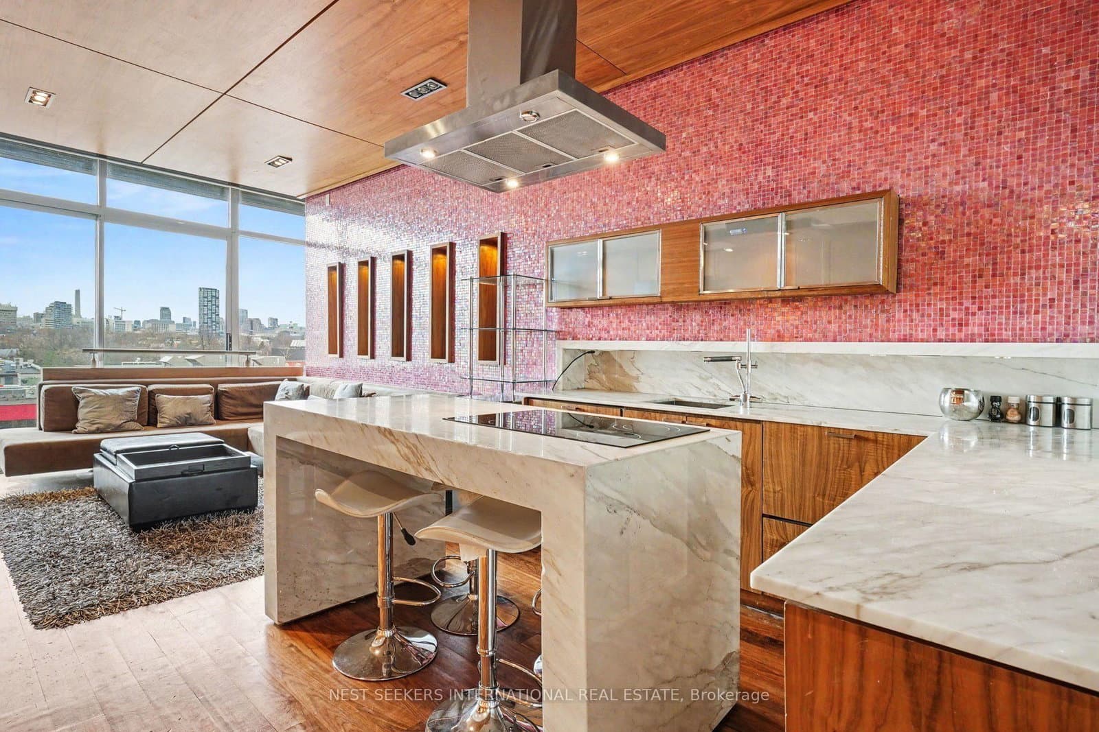388 Richmond Street W, Unit 519 - Image 4