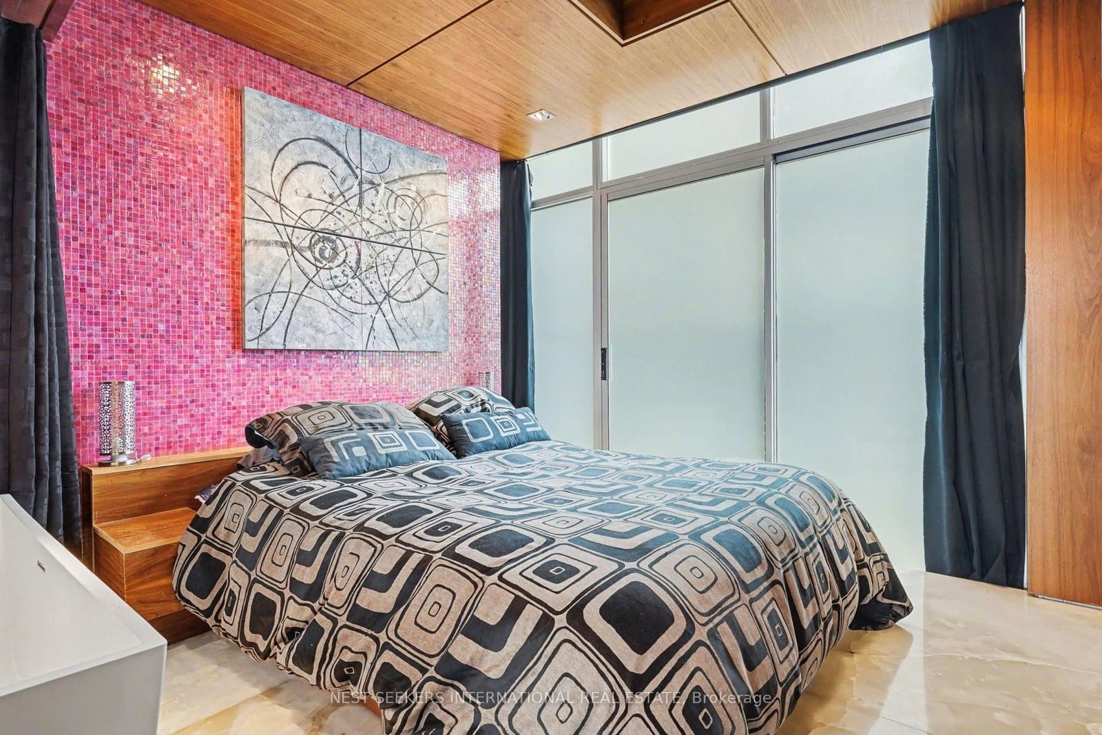 388 Richmond Street W, Unit 519 - Image 6