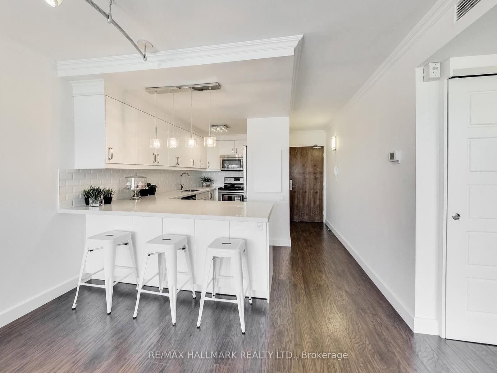 914 Yonge Street, Unit 1509 - Image 3