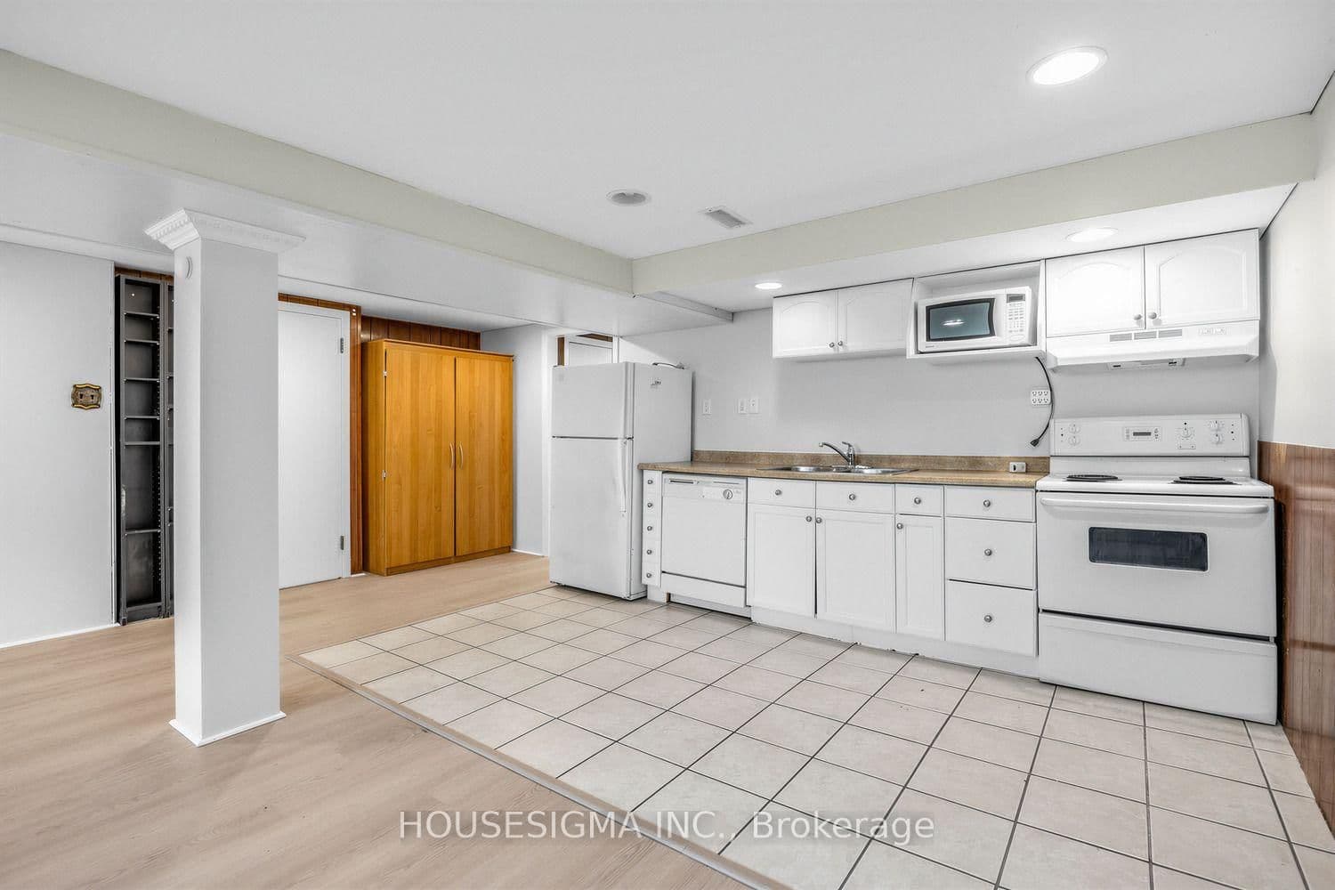 51 Tisdale Avenue, Unit Lower Unit - Image 4