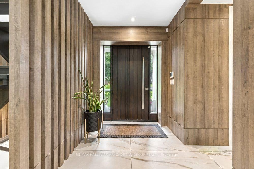 150 Sandringham Drive, Unit . - Image 2