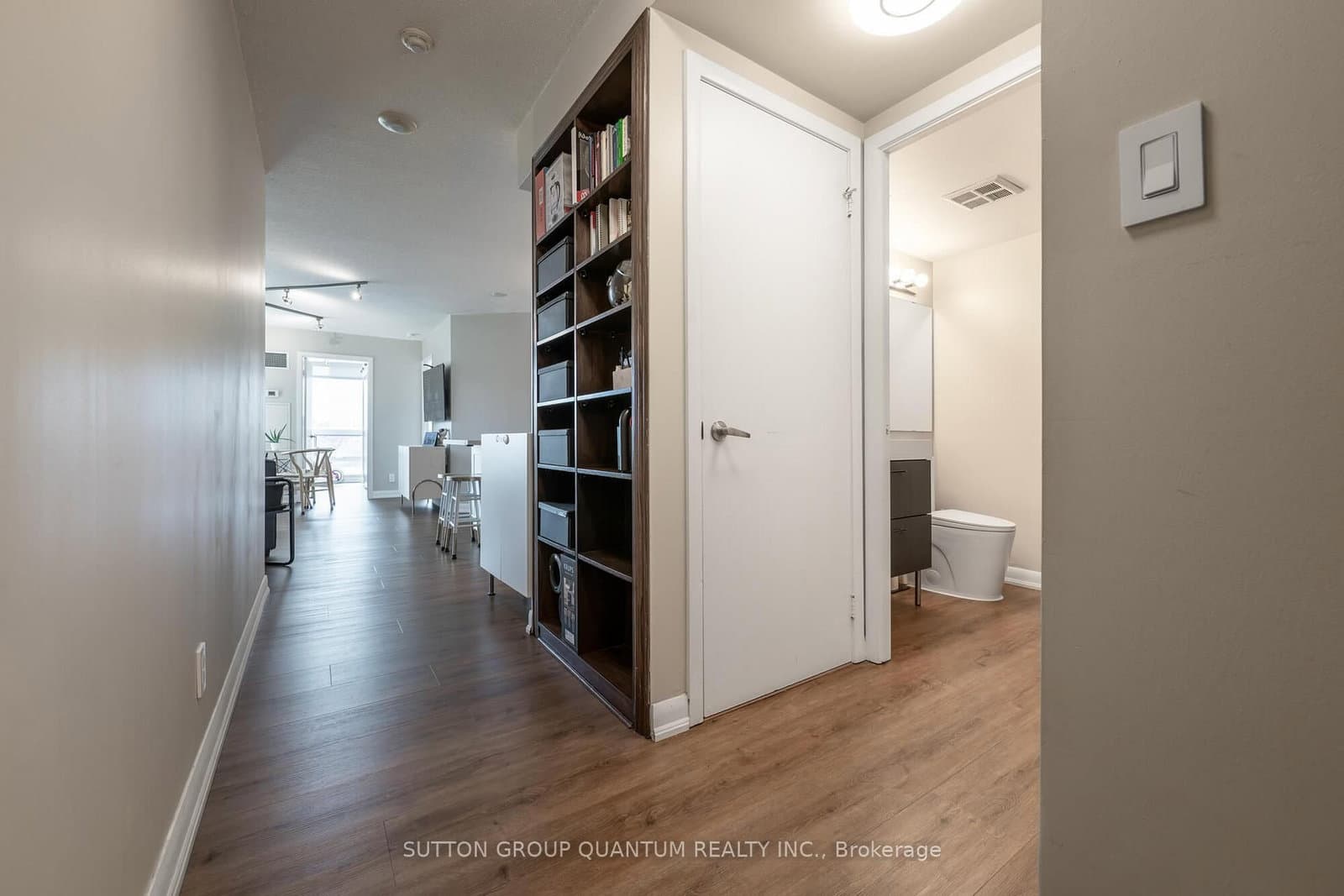 600 Fleet Street, Unit 507 - Image 2