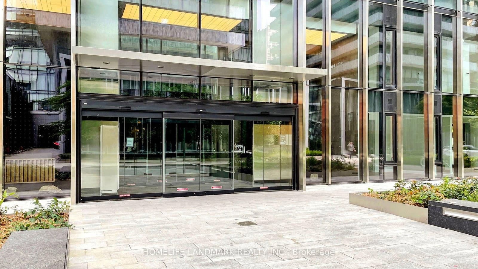 55 Charles Street E, Unit TH05 - Image 2