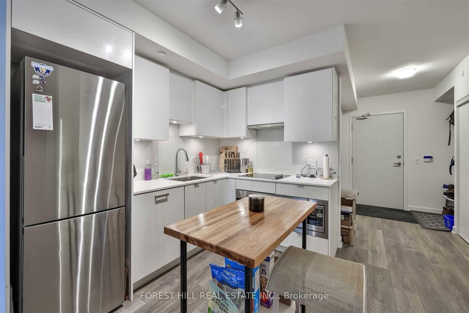 195 Redpath Avenue, Unit 806 - Image 3