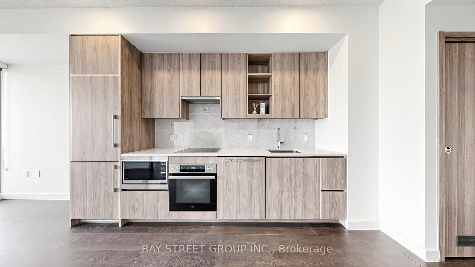 #2515 - 95 McMahon Drive