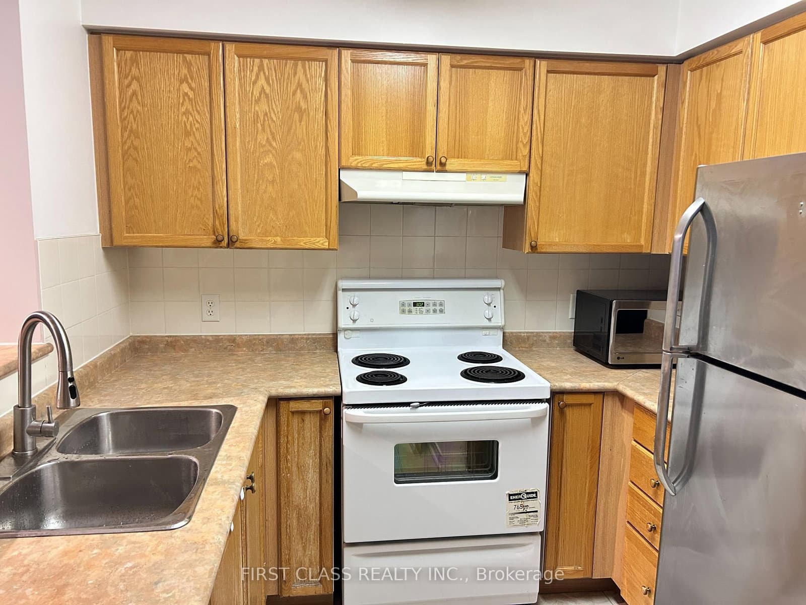 22 Olive Avenue, Unit Lph10 - Image 3