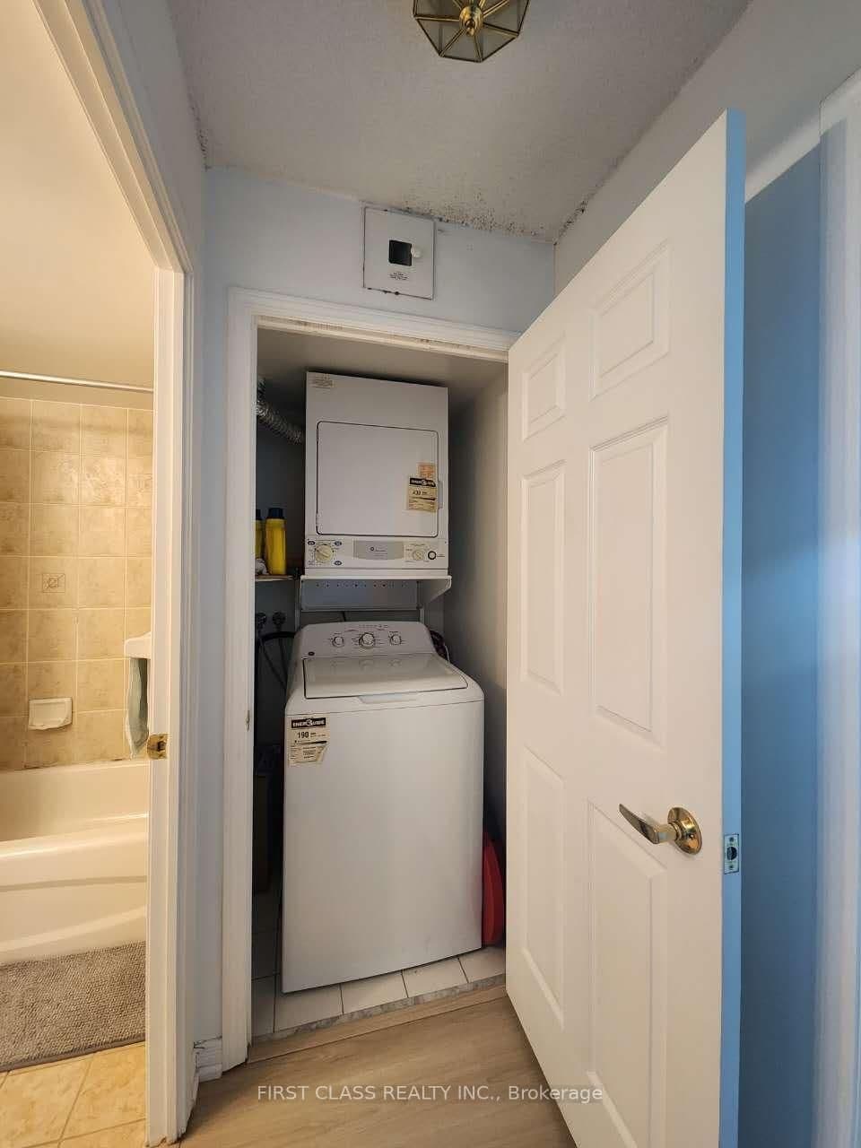 22 Olive Avenue, Unit Lph10 - Image 4