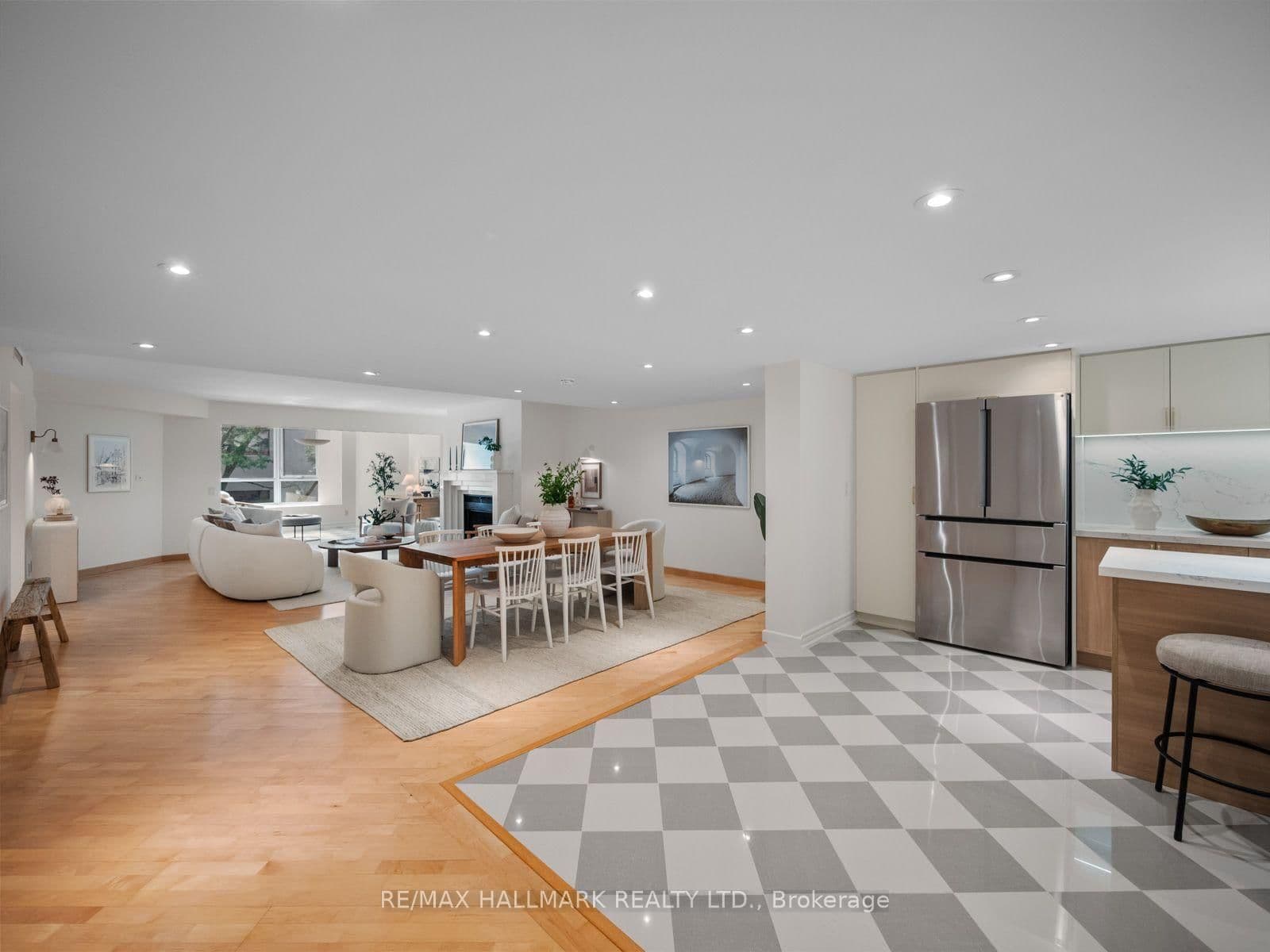 25 George Street, Unit 305 - Image 4