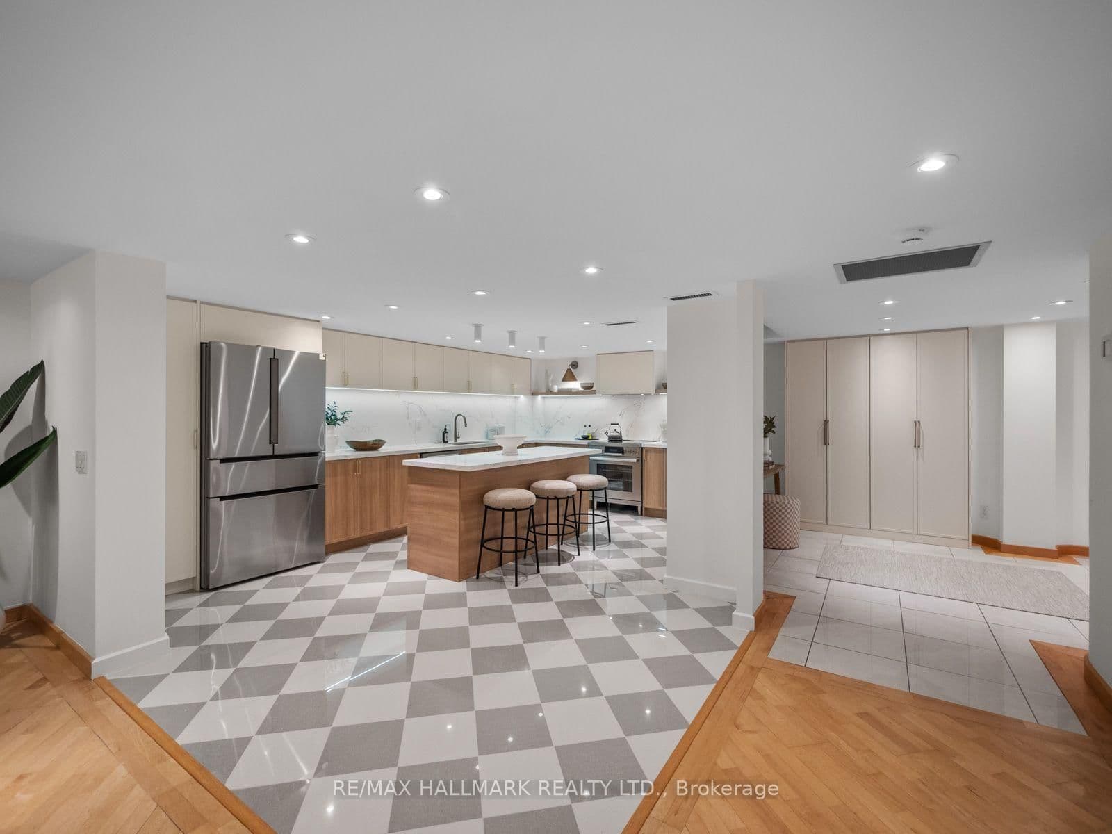 25 George Street, Unit 305 - Image 5