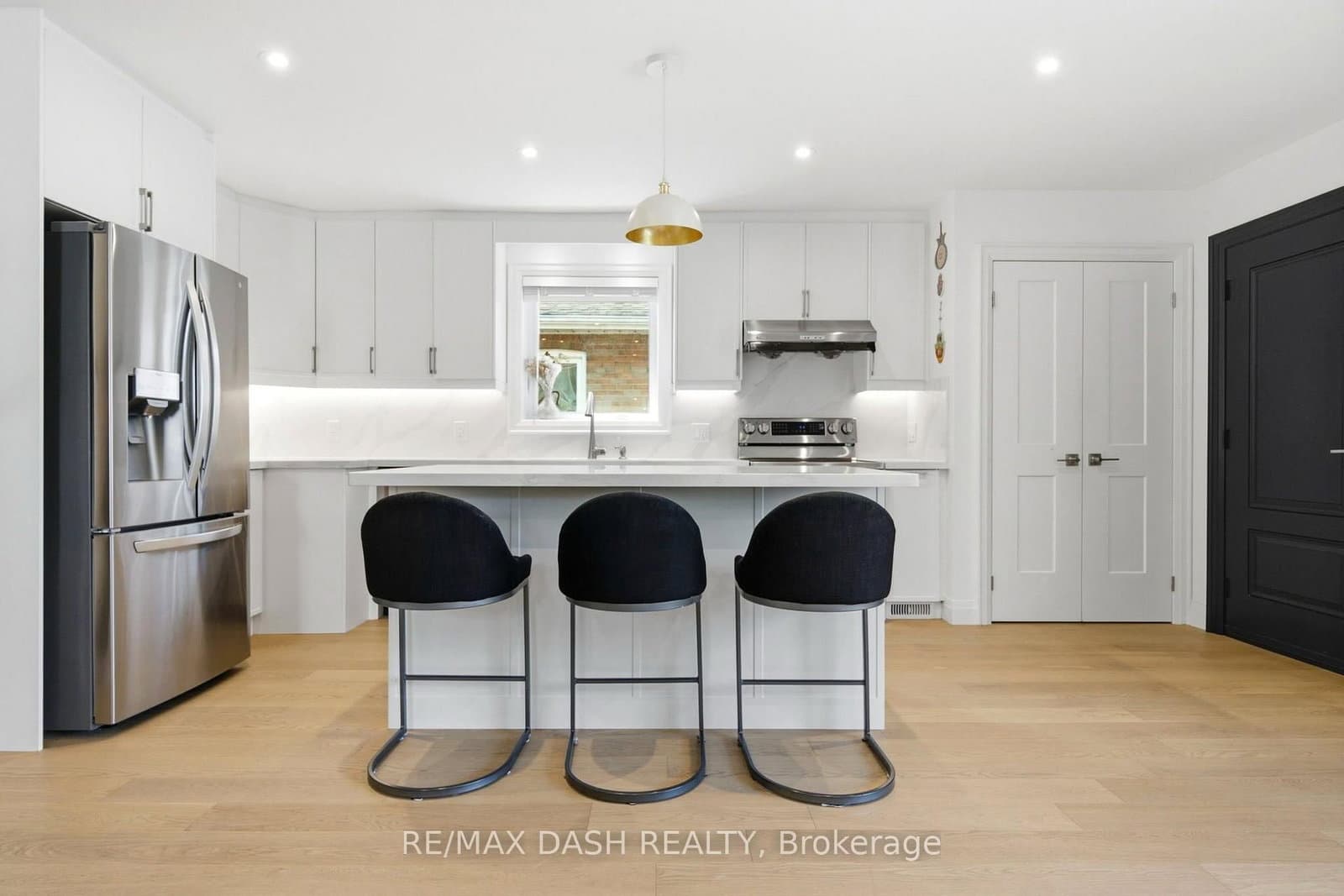 111 Gorman Park Road - Image 3