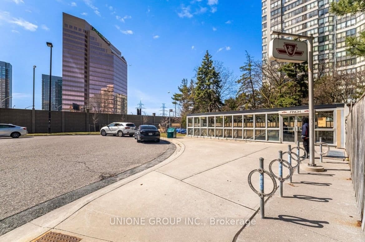 8 PEMBERTON Avenue, Unit 506 - Image 6