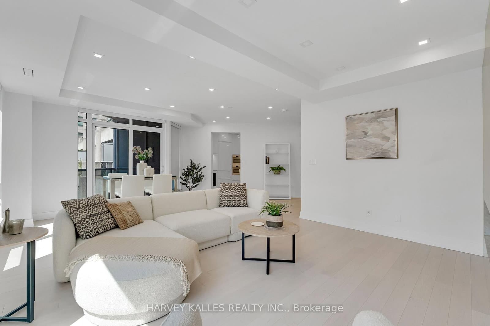 10 Bellair Street, Unit 603 - Image 1