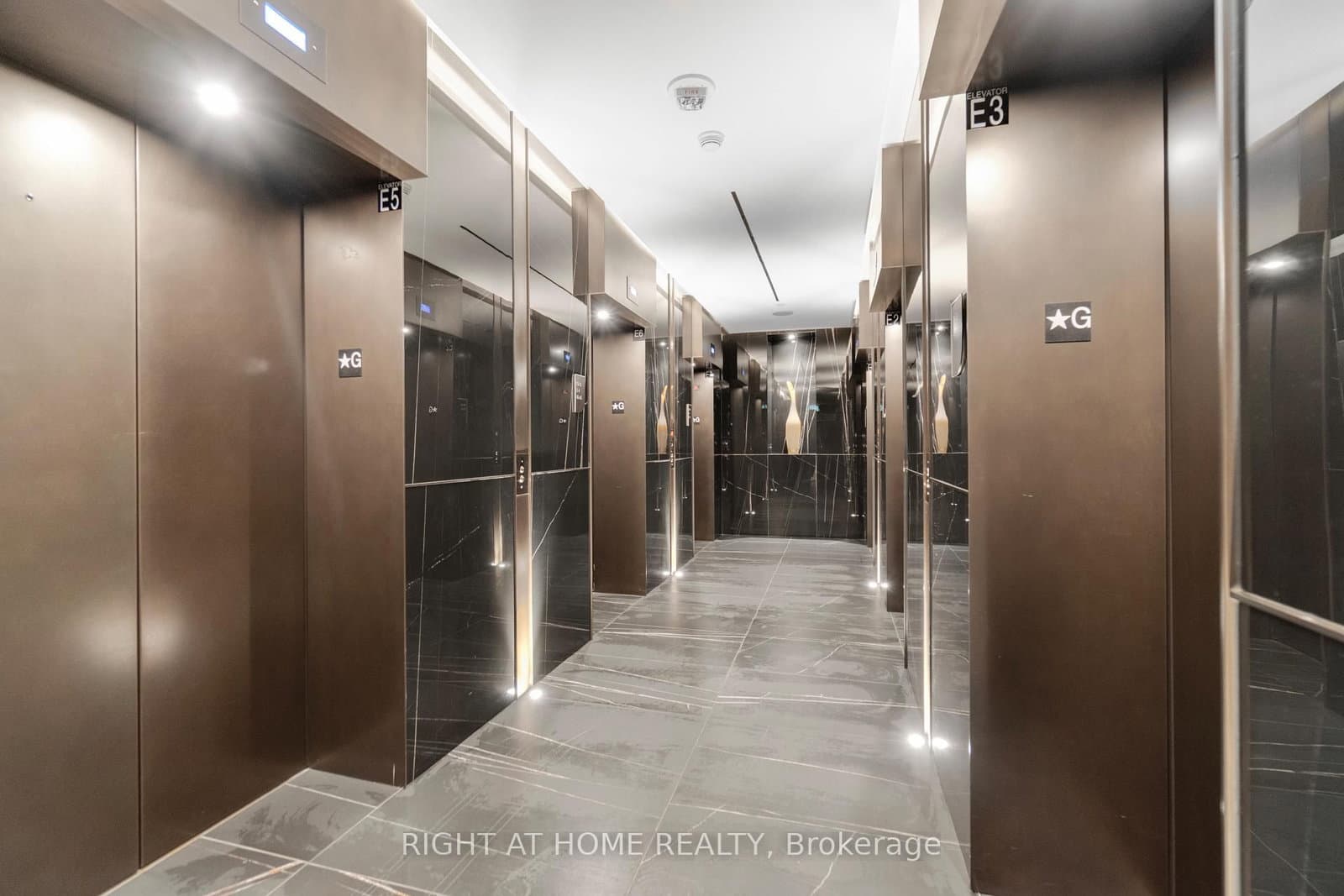 11 Yorkville Avenue, Unit 2113 - Image 6