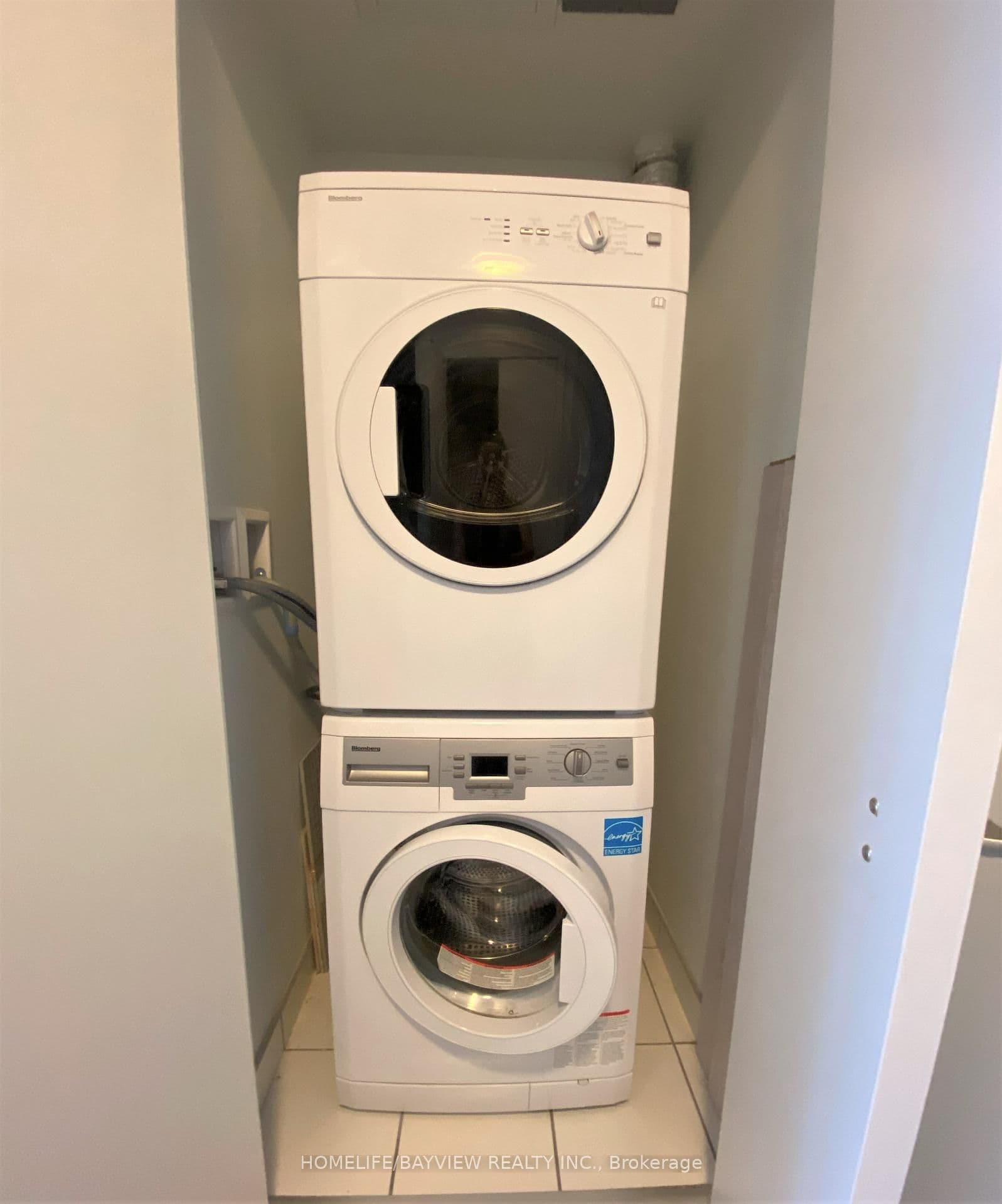 290 Adelaide Street W, Unit 3707 - Image 4