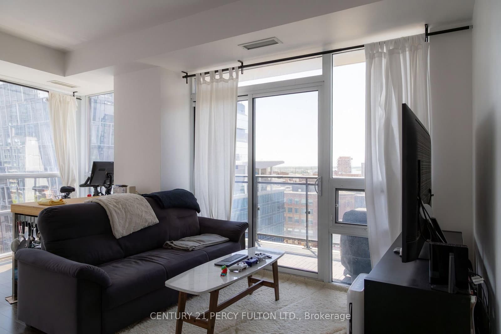 460 Adelaide Street E, Unit 1611 - Image 4