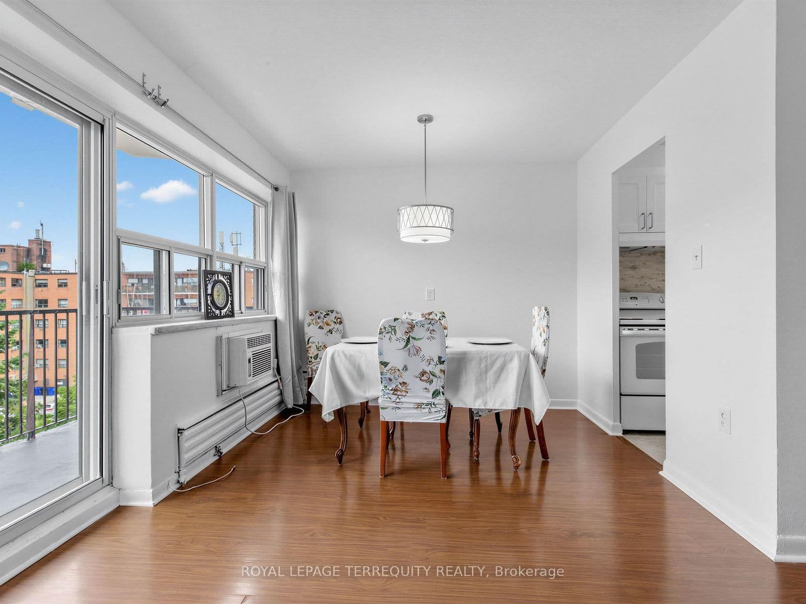 8 Kingsbridge Court, Unit 404 - Image 6