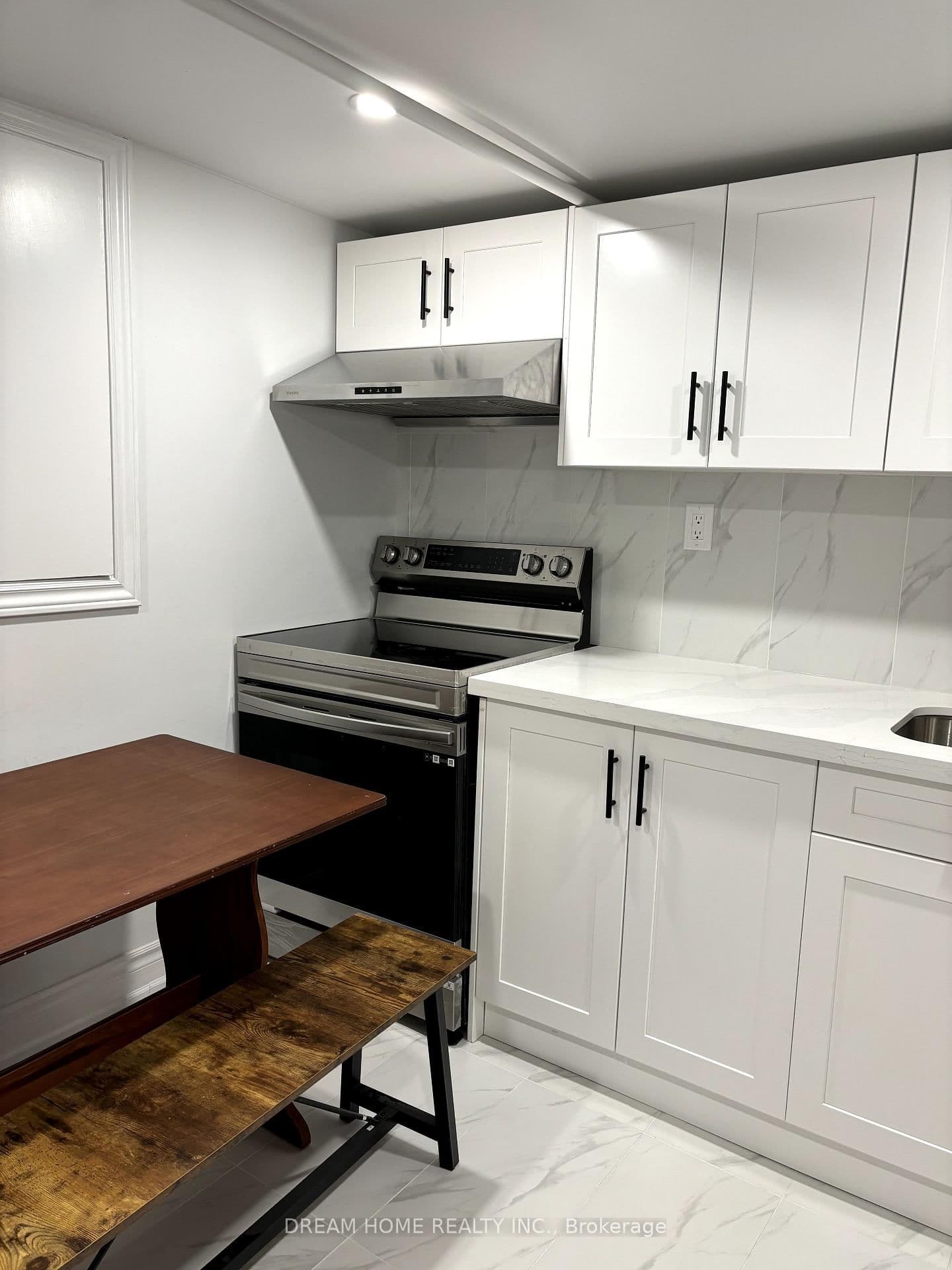 337 Mutual Street W, Unit Bsmt B2 - Image 5