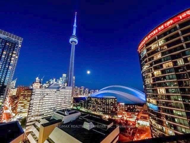 250 Wellington Street W, Unit 1435 - Image 4