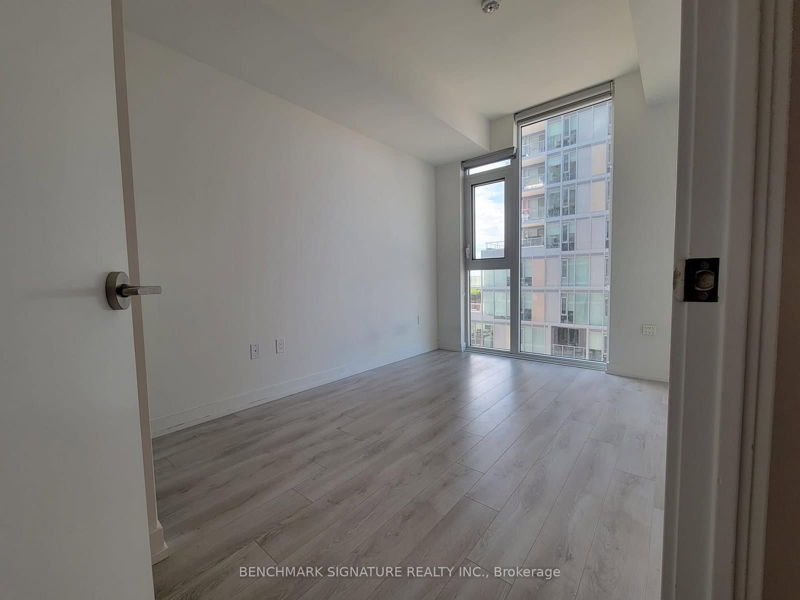33 Helendale Avenue, Unit 603 - Image 3