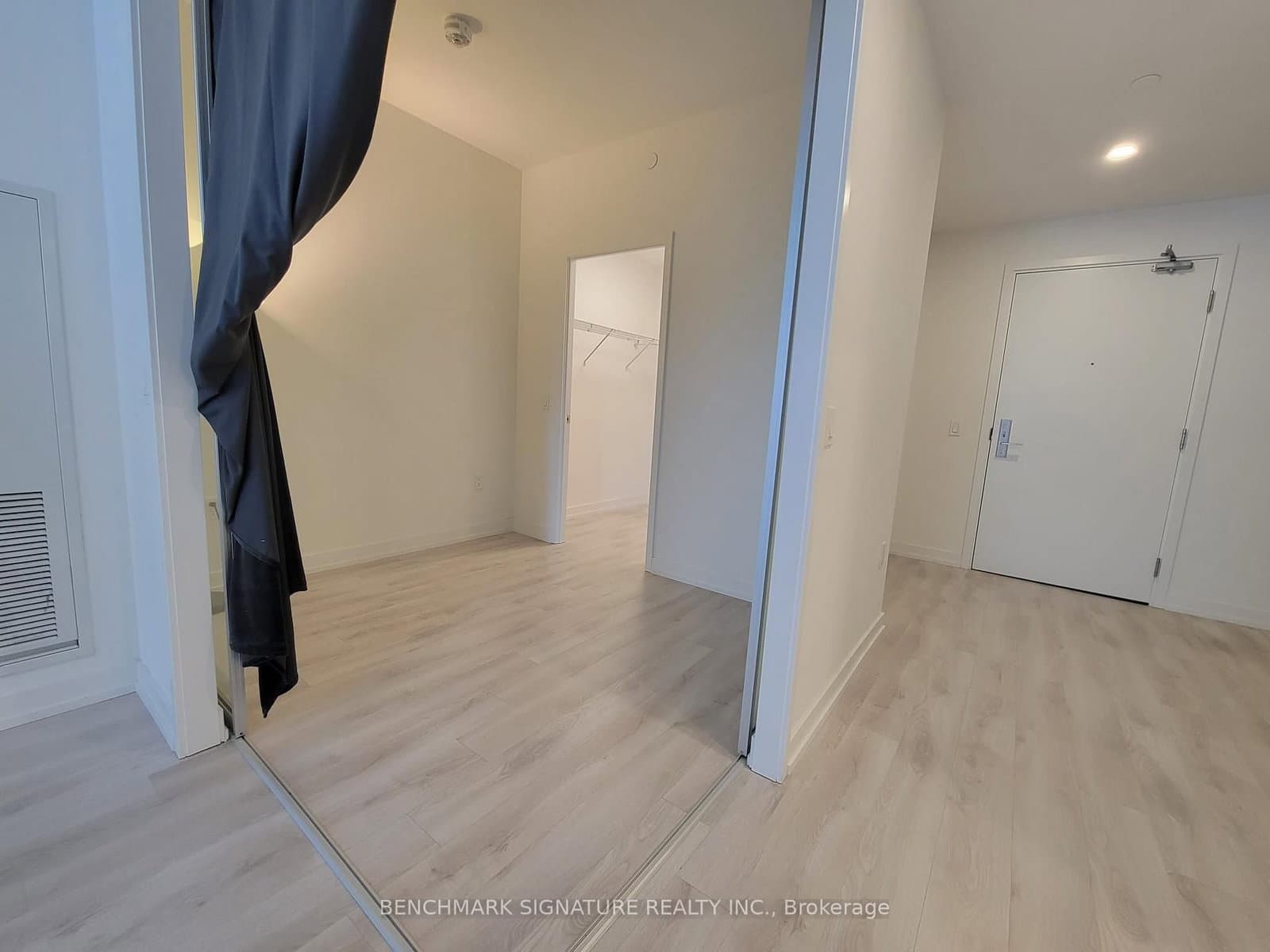 33 Helendale Avenue, Unit 603 - Image 5