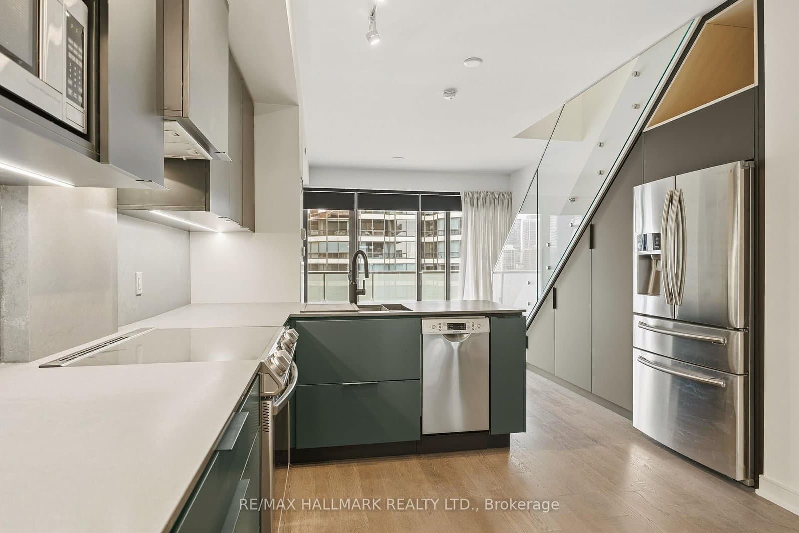 57 St Joseph Street, Unit 1811 - Image 4